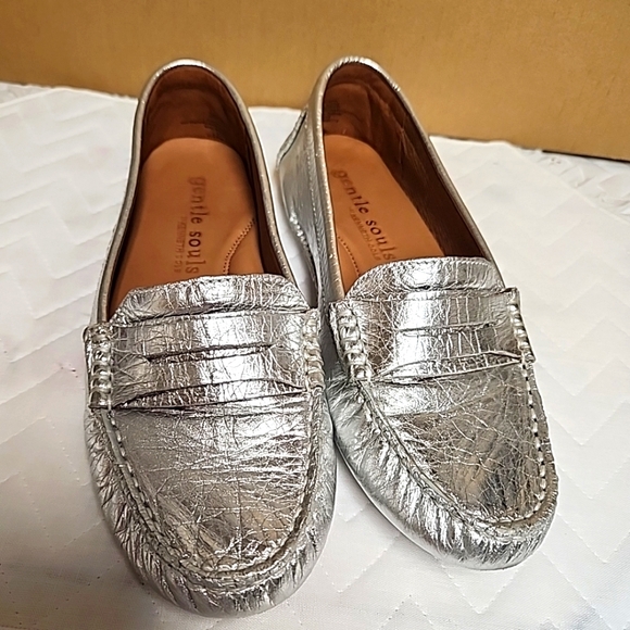 gentle souls Shoes - GENTLE SOULS DRIVING MOCCASIN  Sz 5.5 new  condition comfy quality